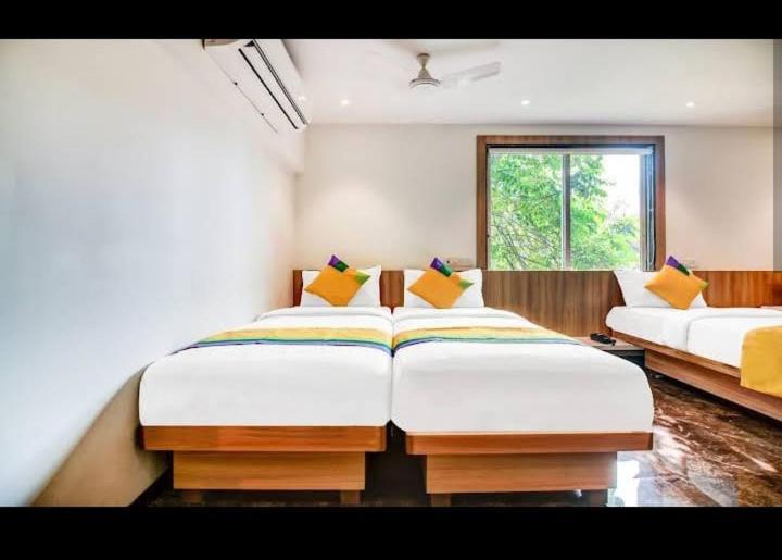 Hotel Royal Oak Navi Mumbai-Stz 1002 Exterior photo